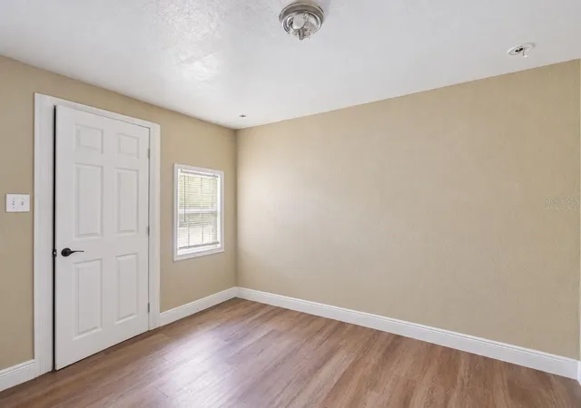 Photo 3 of House for sale at 1307 W Kaley Ave, Orlando, FL 32805 | MLS# O6445822 | Listing updated on 2026-10-28