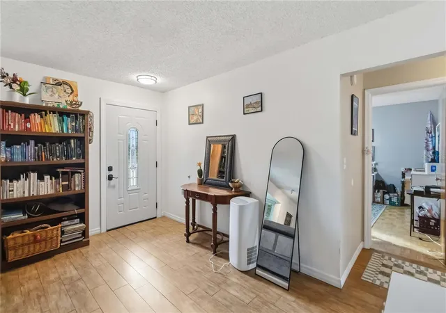 Photo 4 of Single family home for sale at 550 Murphy Ave, Deltona, FL 32725 | MLS# O6445823 | Listing updated on 2026-10-05