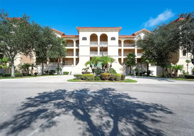 Photo 2 of Condo for sale at 7612 Lake Vista Ct #203, Lakewood Ranch, FL 34202 | MLS# A4707807 | Listing updated on 2026-10-02