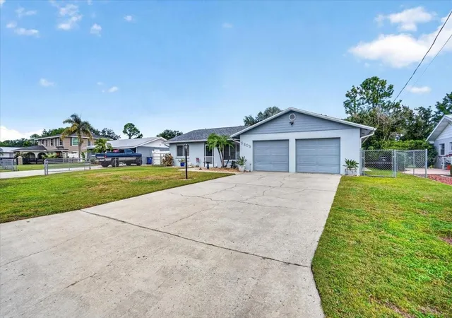 Photo 3 of Single family home for sale at 5503 18th Avenue E, Bradenton, FL 34208 | MLS# A4707809 | Listing updated on 2026-10-05