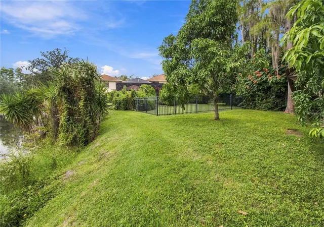 Photo 4 of Single family home for sale at 14601 Anchoret Rd, Tampa, FL 33618 | MLS# TB8553174 | Listing updated on 2026-10-02
