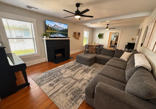 Photo 3 of Single family home for sale at 712 Baffie Ave, Winter Park, FL 32789 | MLS# O6445837 | Listing updated on 2026-09-30