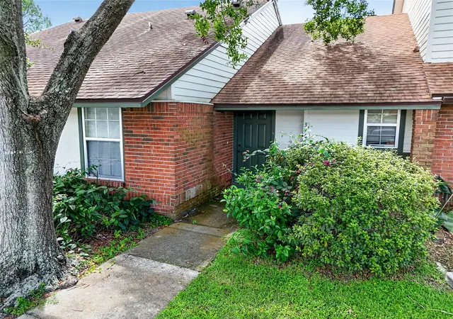 Photo 2 of Single family home for sale at 3949 Journey Ct, Casselberry, FL 32707 | MLS# O6445839 | Listing updated on 2026-10-03