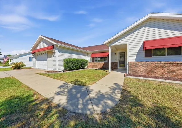 Photo 2 of Single family home for sale at 11457 Sw 139th Place, Dunnellon, FL 34432 | MLS# OM733079 | Listing updated on 2026-09-30