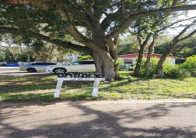 Photo 3 of Multi family home for sale at 2501 Irene St, Lutz, FL 33549 | MLS# TB8553176 | Listing updated on 2026-10-01