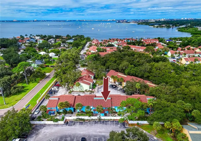 Photo 2 of Townhouse for sale at 3775 40th Lane S #E, Saint Petersburg, FL 33711 | MLS# TB8553179 | Listing updated on 2026-10-01