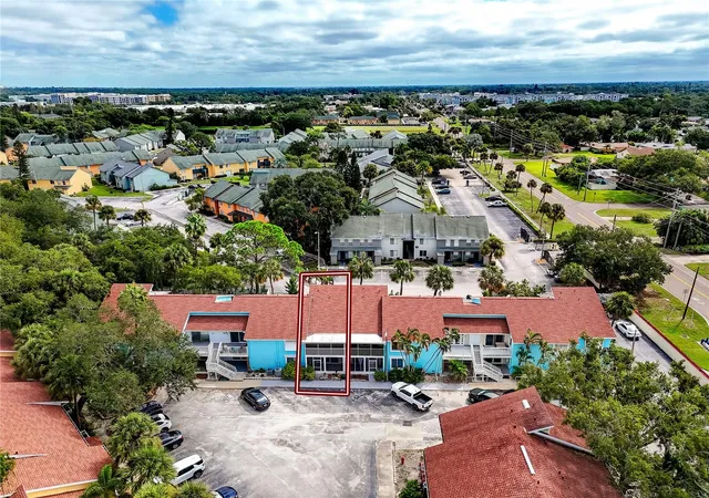 Photo 3 of Townhouse for sale at 3775 40th Lane S #E, Saint Petersburg, FL 33711 | MLS# TB8553179 | Listing updated on 2026-10-01