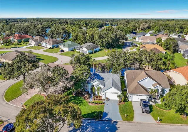 Photo 3 of Single family home for sale at 4336 Winding Oaks Cir, Mulberry, FL 33860 | MLS# L4965432 | Listing updated on 2026-10-06