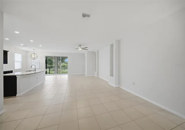 Photo 4 of Single family home for sale at 3940 Mossy Limb Ct, Palmetto, FL 34221 | MLS# A4707819 | Listing updated on 2026-10-07
