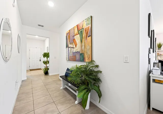 Photo 3 of Single family home for sale at 33384 Country House Dr, Sorrento, FL 32776 | MLS# O6445845 | Listing updated on 2026-10-01