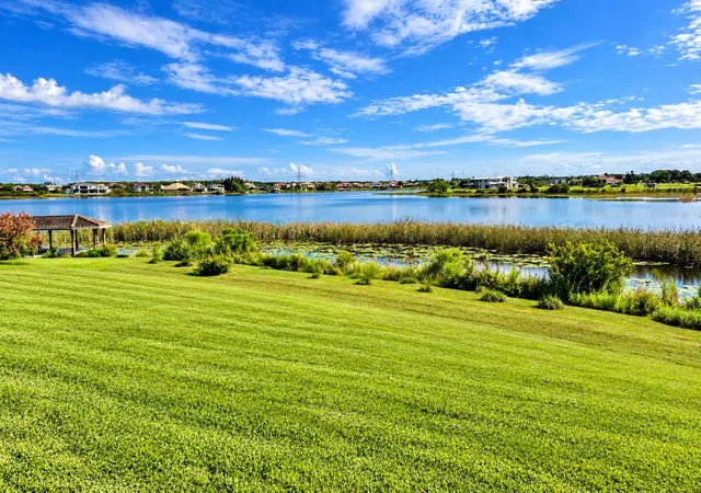 Photo 3 of Single family home for sale at 7747 Green Mountain Way, Winter Garden, FL 34787 | MLS# O6445847 | Listing updated on 2026-10-01
