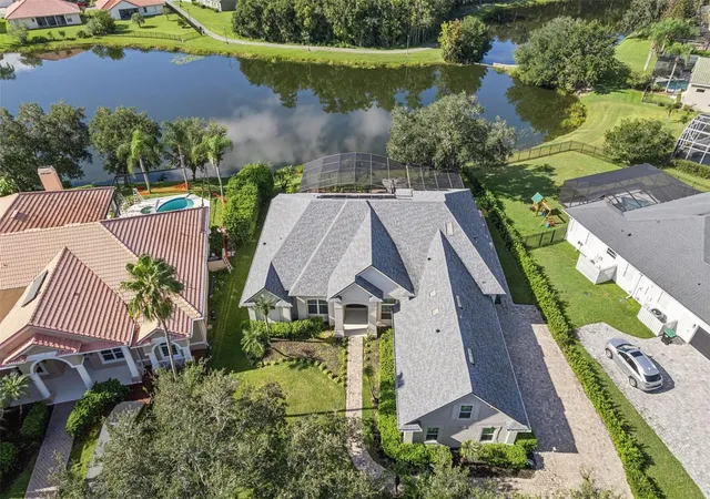 Photo 3 of Single family home for sale at 3832 Hunters Isle Dr, Orlando, FL 32837 | MLS# O6445848 | Listing updated on 2026-10-07
