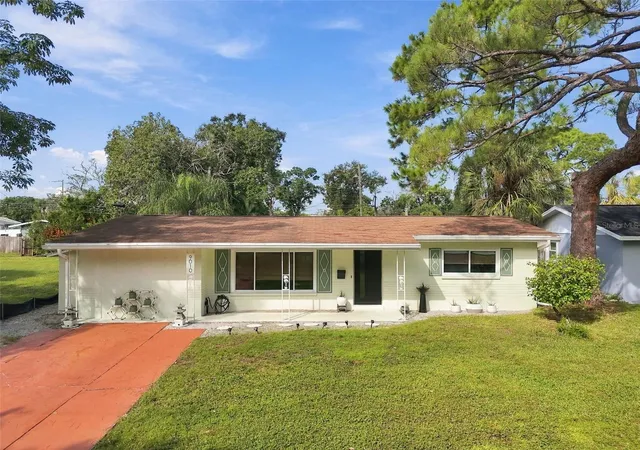 Photo 1 of Single family home for sale at 9010 1st Street N, Saint Petersburg, FL 33702 | MLS# TB8553190 | Listing updated on 2026-10-05