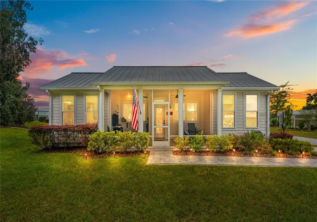 Single family home for sale at 12103 Grand Oak Ln, OXFORD, FL 34484 | MLS# O6445854