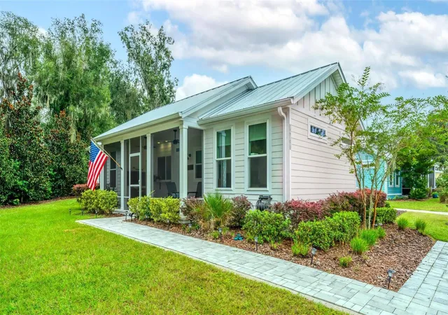 Photo 3 of Single family home for sale at 12103 Grand Oak Ln, Oxford, FL 34484 | MLS# O6445854 | Listing updated on 2026-10-06