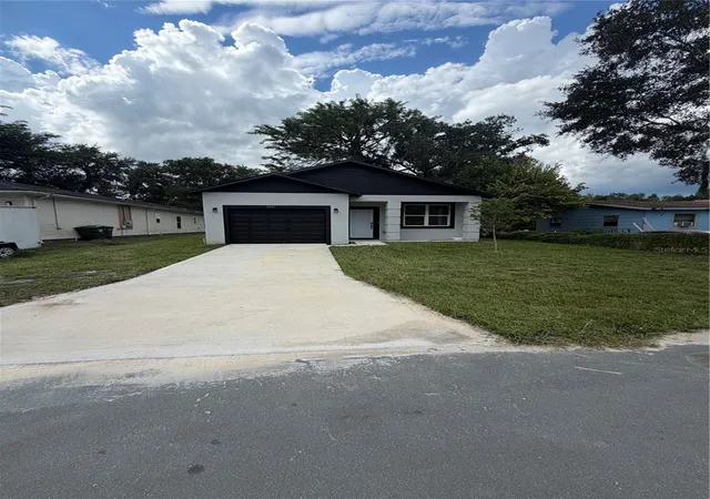 Single family home for sale at 2352 Ross St, Kissimmee, FL 34744 | MLS# O6445855 | Listing updated on 2026-09-30