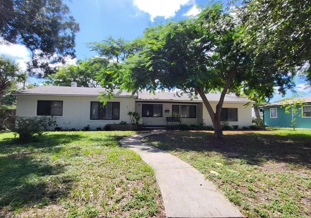 Photo 1 of Single family home for sale at 6738 5th Avenue N, Saint Petersburg, FL 33710 | MLS# TB8553205 | Listing updated on 2026-10-20