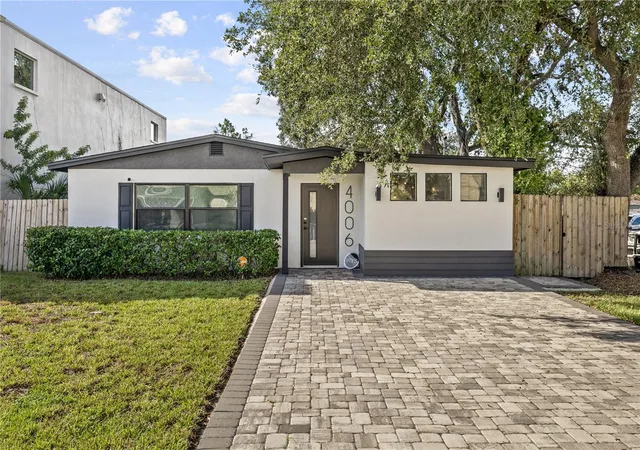 Single family home for sale at 4006 W State St, TAMPA, FL 33609 | MLS# TB8553207