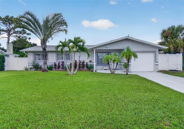 Single family home for sale at 8428 Iris Ave, SEMINOLE, FL 33777 | MLS# TB8553208