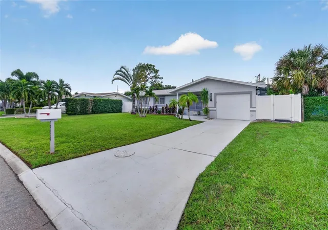 Photo 2 of Single family home for sale at 8428 Iris Ave, Seminole, FL 33777 | MLS# TB8553208 | Listing updated on 2026-10-06