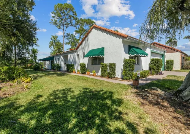 Photo 4 of Single family home for sale at 441 San Jose Dr, Winter Haven, FL 33884 | MLS# L4965434 | Listing updated on 2026-10-02