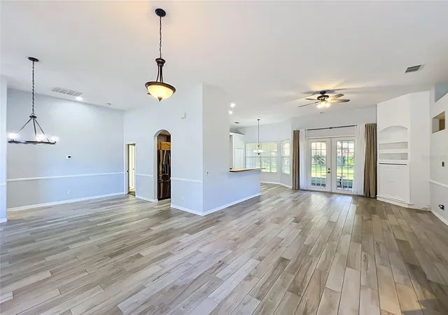 Photo 4 of Single family home for sale at 1510 Adriatic Dr, Ocoee, FL 34761 | MLS# O6445877 | Listing updated on 2026-10-08