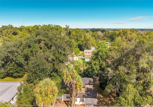Photo 3 of Sale Pending at 2135 Northwest, Ocala, FL 34475 | MLS# V4951573 | Listing updated on 2026-10-02