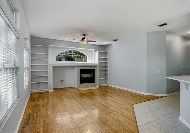 Photo 3 of Single family home for sale at 915 SW 86th Way, Gainesville, FL 32607 | MLS# GC543862 | Listing updated on 2026-10-06
