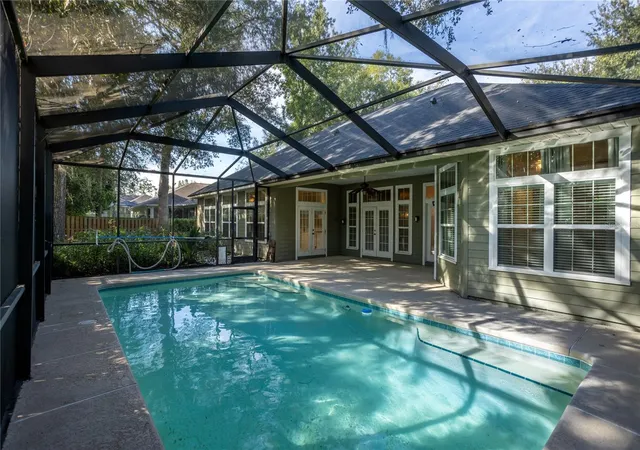 Photo 4 of Single family home for sale at 915 SW 86th Way, Gainesville, FL 32607 | MLS# GC543862 | Listing updated on 2026-10-06