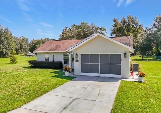 Photo 2 of Single family home for sale at 3753 S Emma Jane Ter, Homosassa, FL 34448 | MLS# W7889921 | Listing updated on 2026-10-01