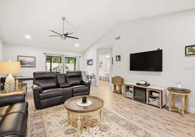 Photo 4 of House for sale at 2712 Bentley Dr, Palm Harbor, FL 34684 | MLS# TB8553222 | Listing updated on 2026-10-05
