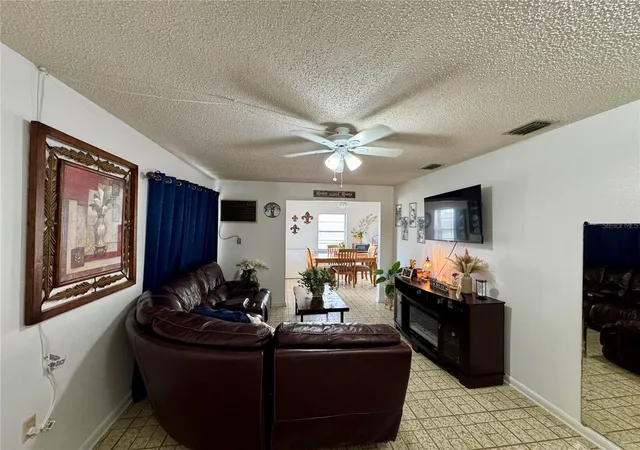 Photo 3 of Single family home for sale at 14710 Sw 41st Avenue Rd, Ocala, FL 34473 | MLS# G5118408 | Listing updated on 2026-10-06