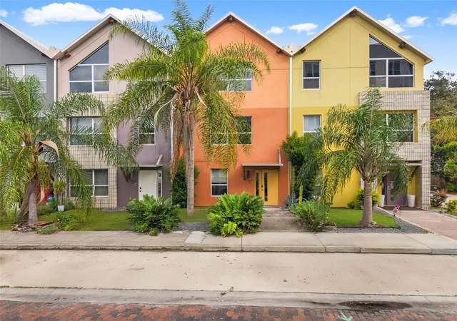 Townhouse for sale at 1603 Woodward St #17, ORLANDO, FL 32803 | MLS# O6445888