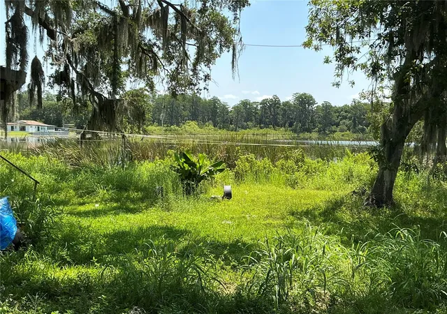 Photo 4 of Single family home for sale at 15100 Timber Village Rd, Groveland, FL 34736 | MLS# S5158504 | Listing updated on 2026-10-08