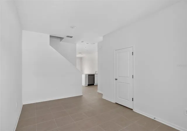 Photo 4 of Townhouse for sale at 3088 Chromatic St, Kissimmee, FL 34758 | MLS# O6445890 | Listing updated on 2026-10-20