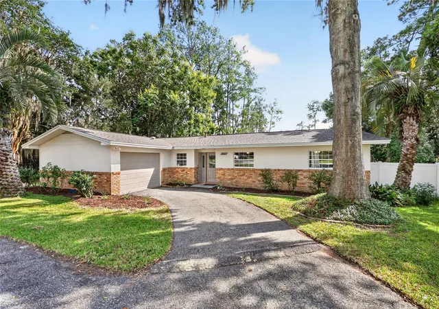 Single family home for sale at 3802 SE 15th Street, OCALA, FL 34471 | MLS# OM733095