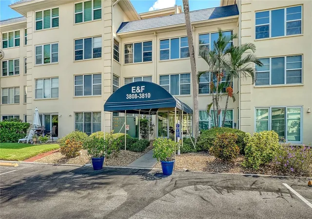 Photo 3 of Condo for sale at 3808 Gulf Of Mexico Dr #E412, Longboat Key, FL 34228 | MLS# A4707833 | Listing updated on 2026-10-02