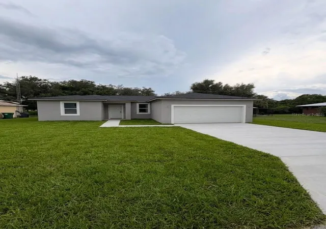 Photo 1 of Single family home for sale at 504 E Riviera St, Avon Park, FL 33825 | MLS# O6445892 | Listing updated on 2026-09-30