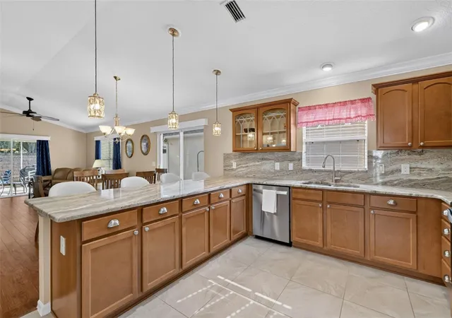 Photo 4 of House for sale at 2114 Marlin Pl, The Villages, FL 32162 | MLS# G5118410 | Listing updated on 2026-10-05