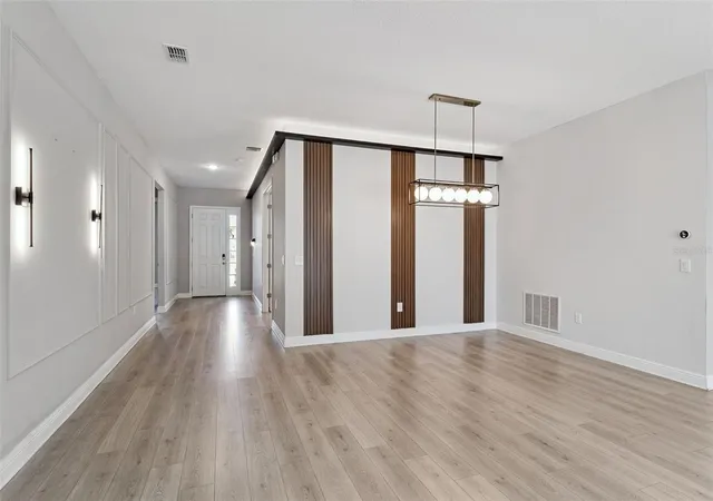 Photo 4 of Single family home for sale at 19058 Planetree St, Orlando, FL 32827 | MLS# O6445897 | Listing updated on 2026-10-07