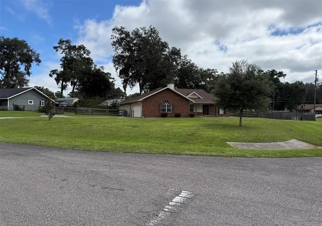 Photo 2 of Single family home for sale at 5765 NE 5th Terrace, Ocala, FL 34479 | MLS# OM733098 | Listing updated on 2026-10-01