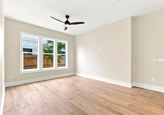 Photo 3 of Single family home for sale at 2544 1st Avenue N, Saint Petersburg, FL 33713 | MLS# TB8553245 | Listing updated on 2026-10-07