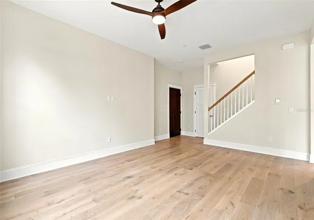 Photo 4 of Single family home for sale at 2544 1st Avenue N, Saint Petersburg, FL 33713 | MLS# TB8553245 | Listing updated on 2026-10-07