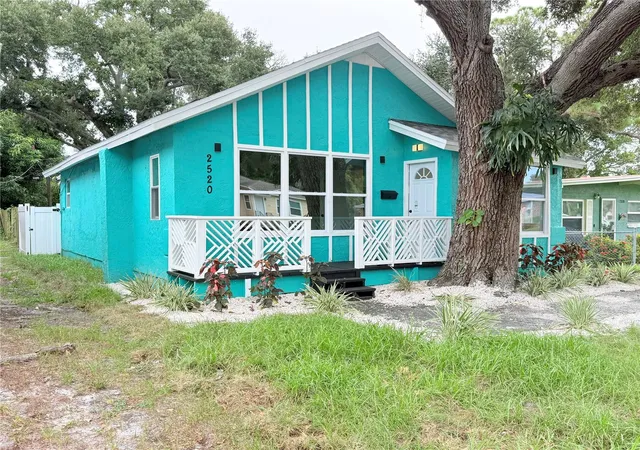 Photo 2 of Single family home for sale at 2520 10th Street S, Saint Petersburg, FL 33705 | MLS# TB8553248 | Listing updated on 2026-10-06
