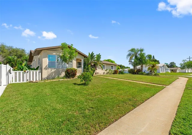 Photo 3 of Single family home for sale at 14331 Apache Ave, Largo, FL 33774 | MLS# TB8553252 | Listing updated on 2026-10-02