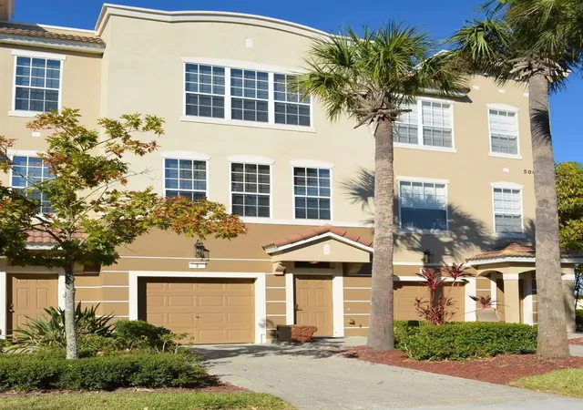 Townhouse for sale at 5002 Tideview Cir #5, ORLANDO, FL 32819 | MLS# O6445905