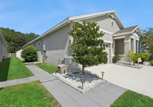 Photo 3 of Single family home for sale at 5204 Meadow Song Dr, Okahumpka, FL 34762 | MLS# O6445906 | Listing updated on 2026-10-03