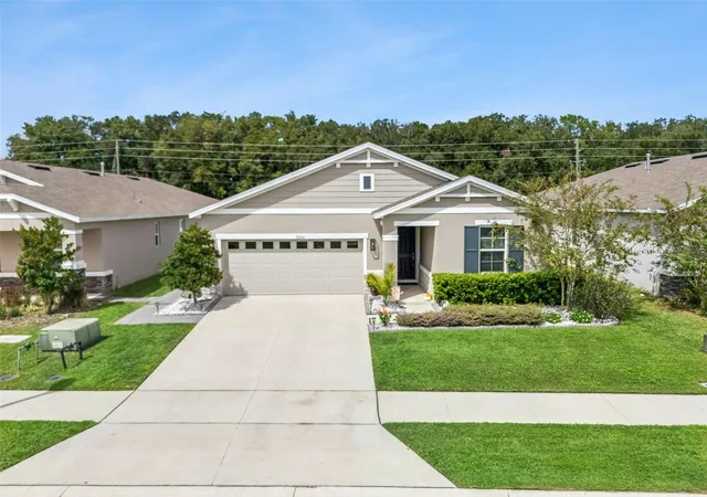 Photo 4 of Single family home for sale at 5204 Meadow Song Dr, Okahumpka, FL 34762 | MLS# O6445906 | Listing updated on 2026-10-03
