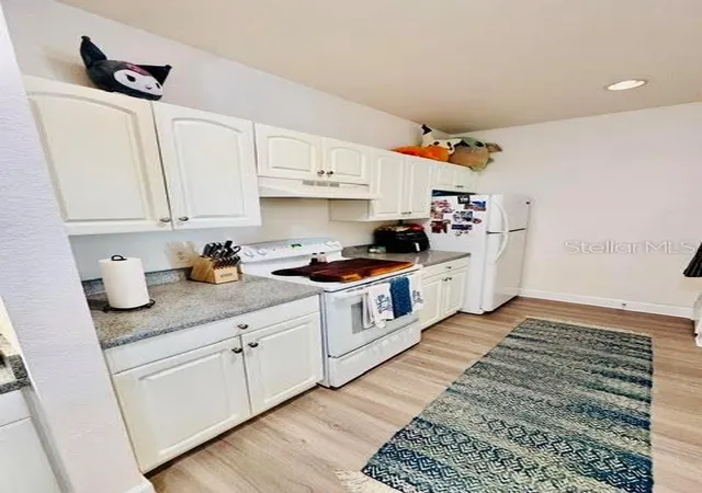Photo 4 of Condo for sale at 860 N Orange Ave #328, Orlando, FL 32801 | MLS# O6445907 | Listing updated on 2026-10-08