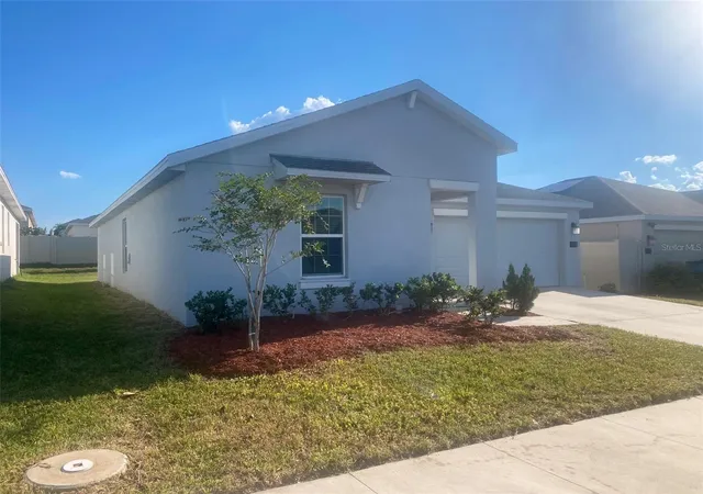 Photo 2 of Single family home for sale at 656 Tanaro Ln, Haines City, FL 33844 | MLS# O6445914 | Listing updated on 2026-10-03